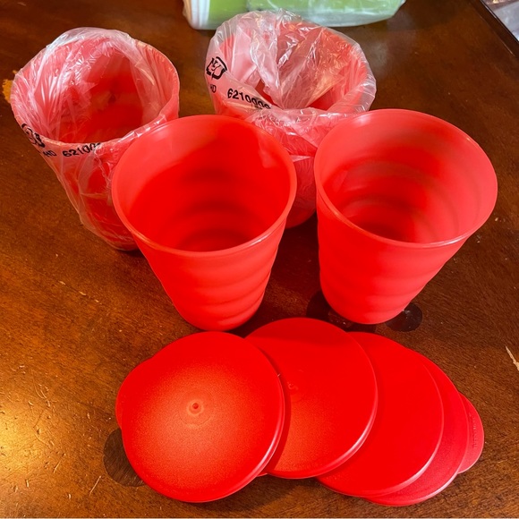 Tupperware Impressions Cups with lids - Picture 2 of 4